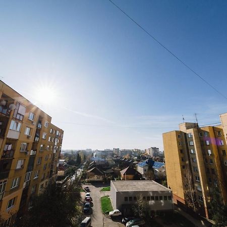 2 Найкраще Розташування В Місті Нова Квартира В Центрі Oezjhorod Buitenkant foto