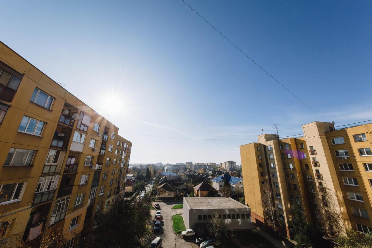 2 Найкраще Розташування В Місті Нова Квартира В Центрі Oezjhorod Buitenkant foto